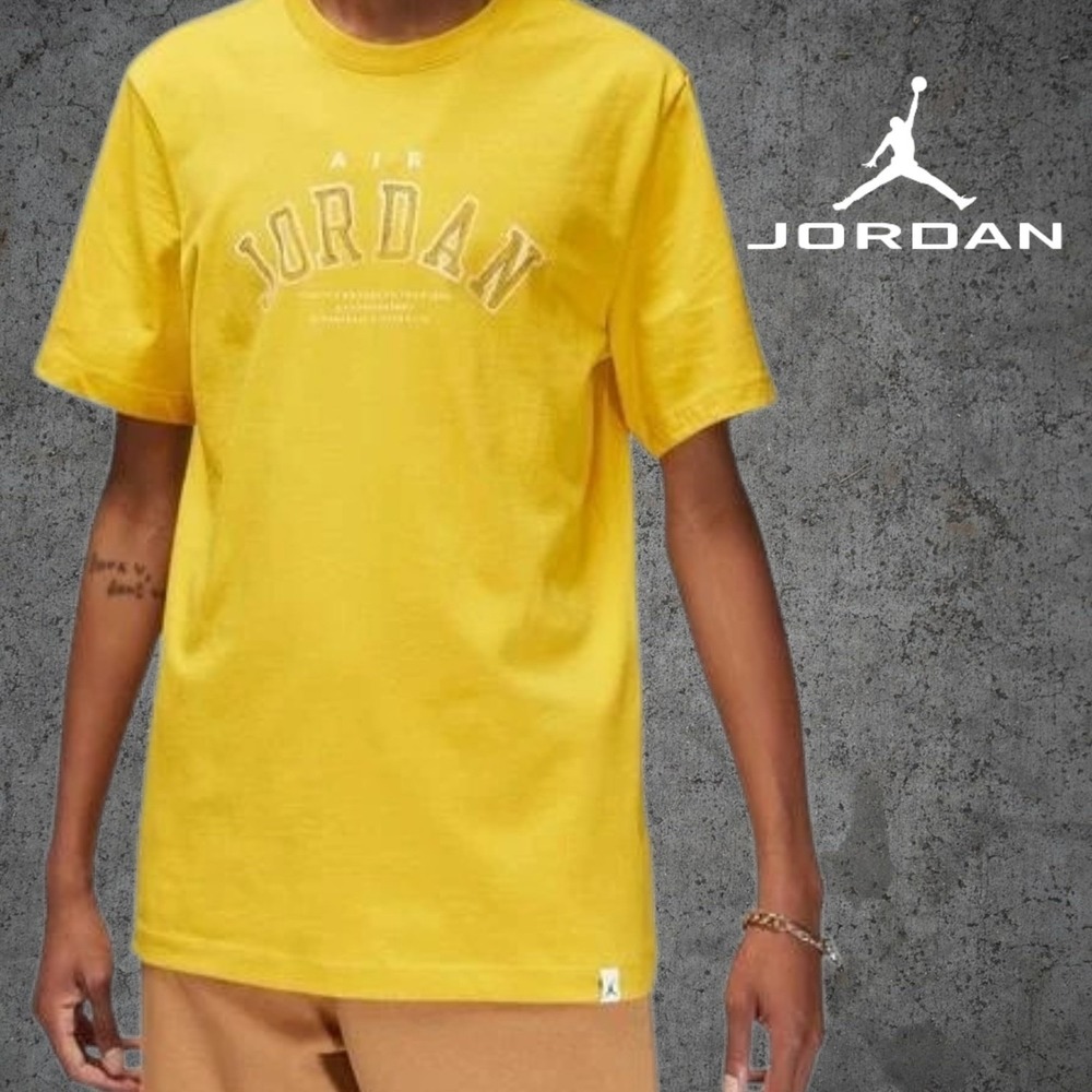 Jordan Mens Graphic Collegiate Basketball T-Shirt Yellow Ocre S FN5964-752